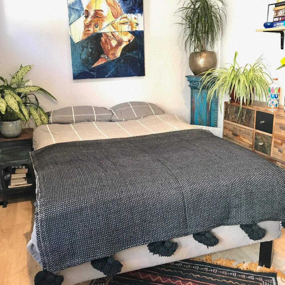 Queen size Black and white Berber blanket with big pompoms